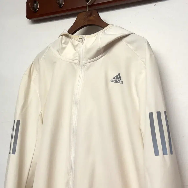[BUNJANG] Adidas Running Lightweight White Windbreaker Jacket / 아디다스 러닝 화이트 경량 바람막이 자켓