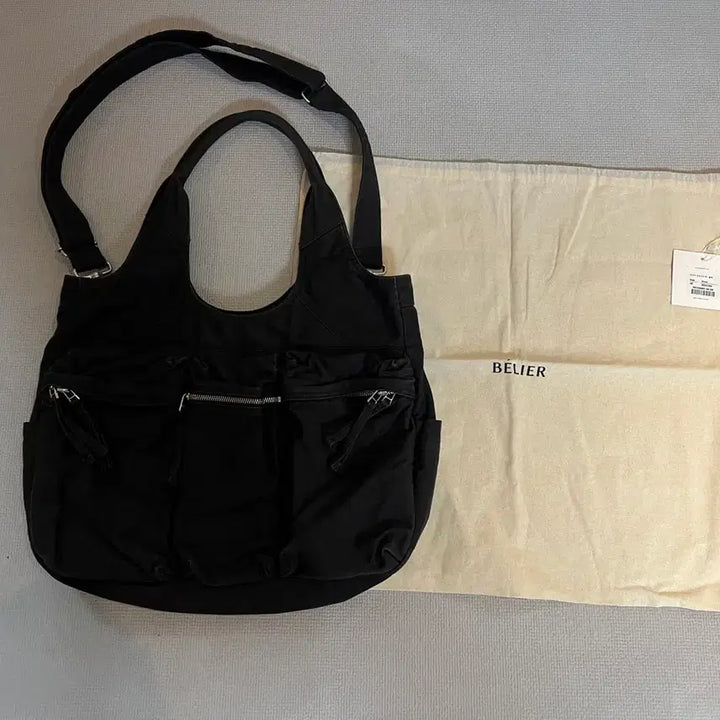[SOLD OUT] 무료배송 - 벨리에 프로치다 오피서 프로치다백 블랙