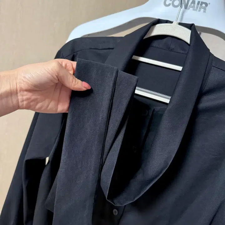 [BUNJANG] Wrinkle-Free Tie Blouse Black / 링클 프리 타이 블라우스 블랙