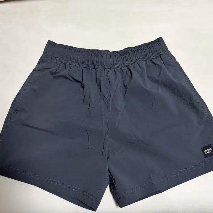 [SOLD OUT] 헤링본 트레이닝 반바지 공용 M 차콜