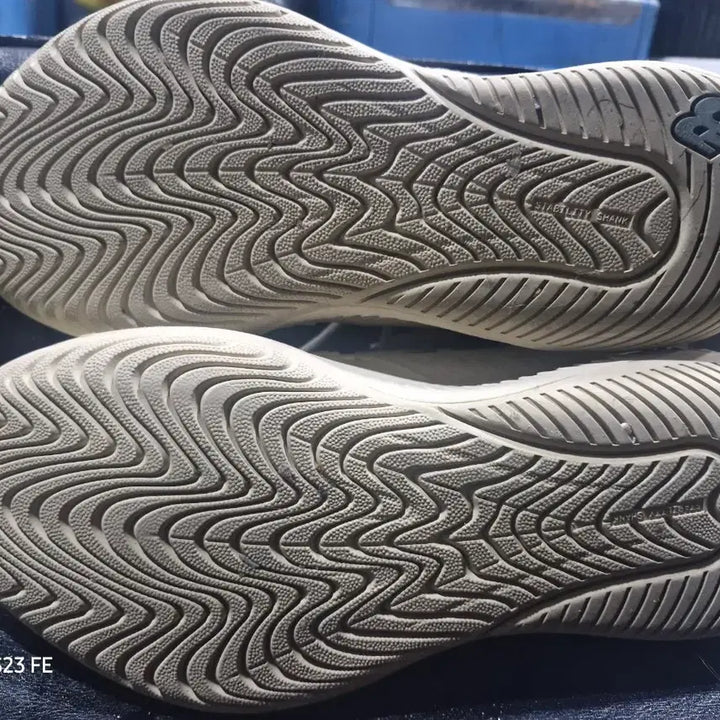 [BUNJANG] New Balance 996 v5 Tennis Shoes / 뉴발란스 996 v5 테니스화