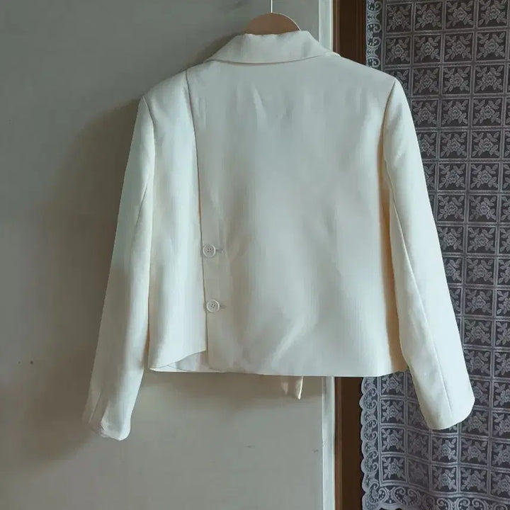 [BUNJANG] Double Button Cropped Jacket - Ivory / 미착용)더블 버튼 크롭자켓 아이보리