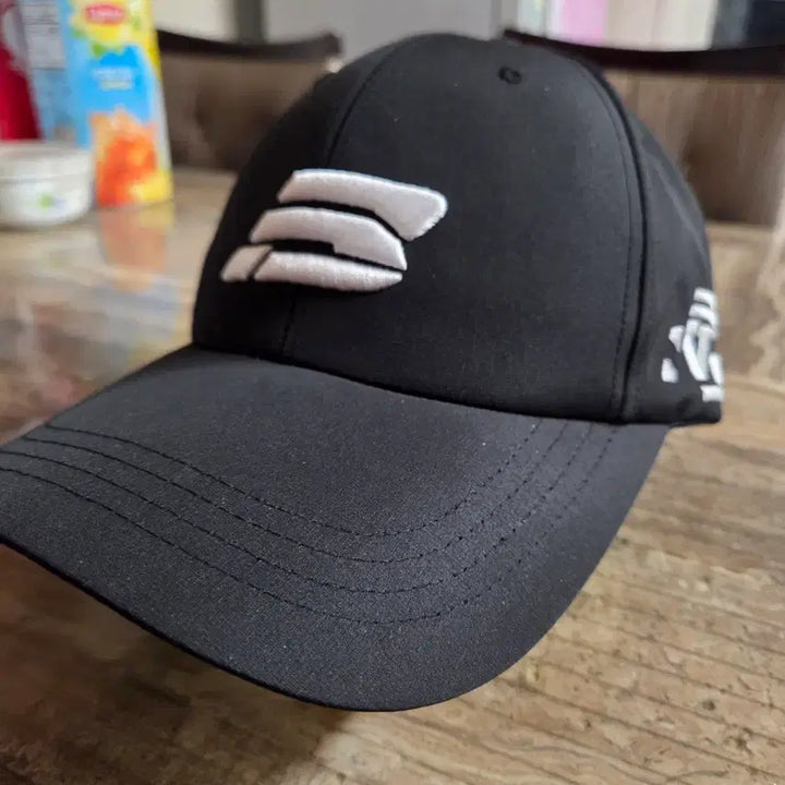 [BUNJANG] BONIS GOLF Logo Black Ball Cap / BONIS GOLF 로고 블랙 볼캡 모자