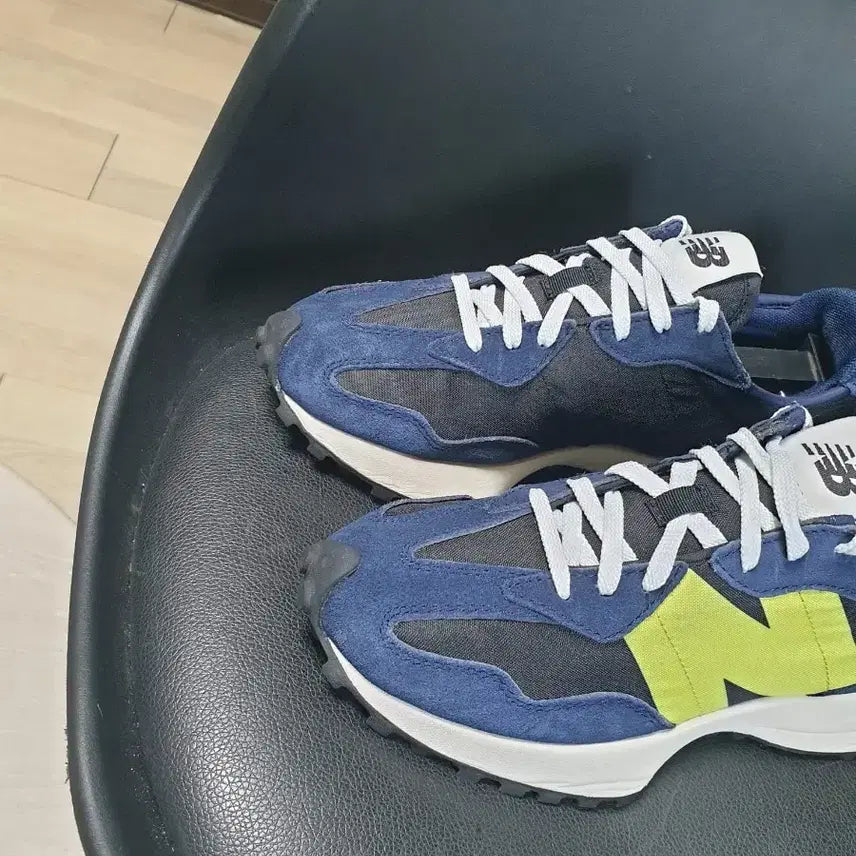 [BUNJANG] New Balance 327 Navy/Yellow Sneakers (235mm) / 뉴발란스 327 네이비/옐로우 스니커즈(235)
