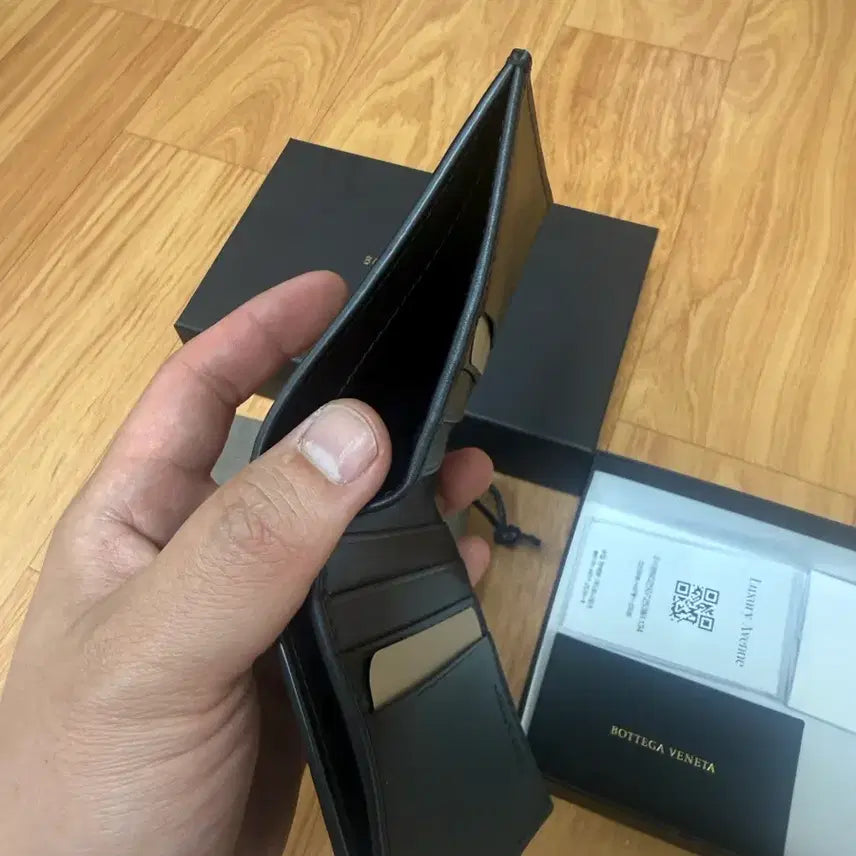 [SOLD OUT] 보테가베네타 반지갑(인트레치아토)새상품