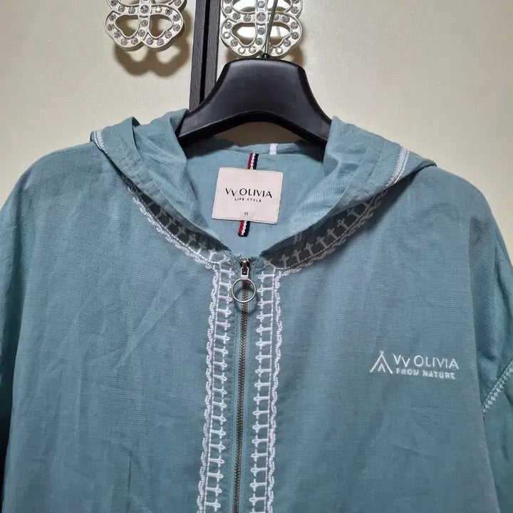 [BUNJANG] VV Olivia Mint Hooded Zip-up Jacket / VV OLIVIA 후드 집업 95 민트    소매8부정도