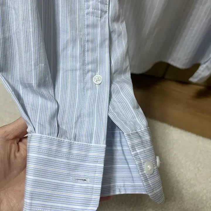 [BUNJANG] Uniqlo Broadcloth Oversized Stripe Shirt (Blue, L) / 유니클로 스트라이프 셔츠 브로드클로스오버사이즈셔츠 블루 L사이즈