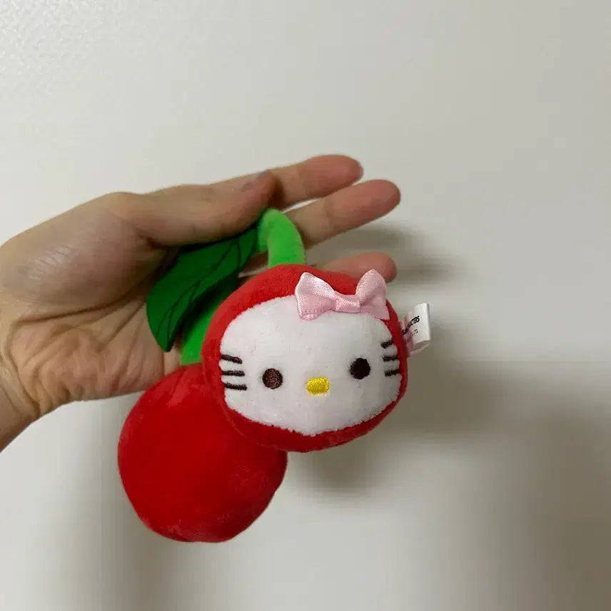 [BUNJANG] Cherry Hello Kitty Keyring / 체리 헬로키티 키링