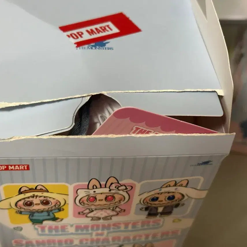 [BUNJANG] Pop Mart Hello Kitty Sanrio Doll Keychain (Sealed) / 미개봉 정품 새상품) 팝마트 헬로키티 산리오 인형 키링 미개봉
