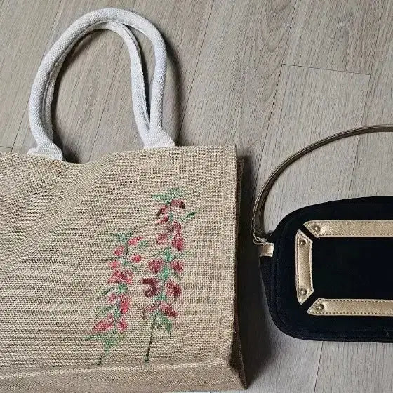 [BUNJANG] Tote Bag &amp; Cosmetic Pouch Bundle Set / 에코백(미사용)가방,핸드백 ( 화장품파우치)일괄