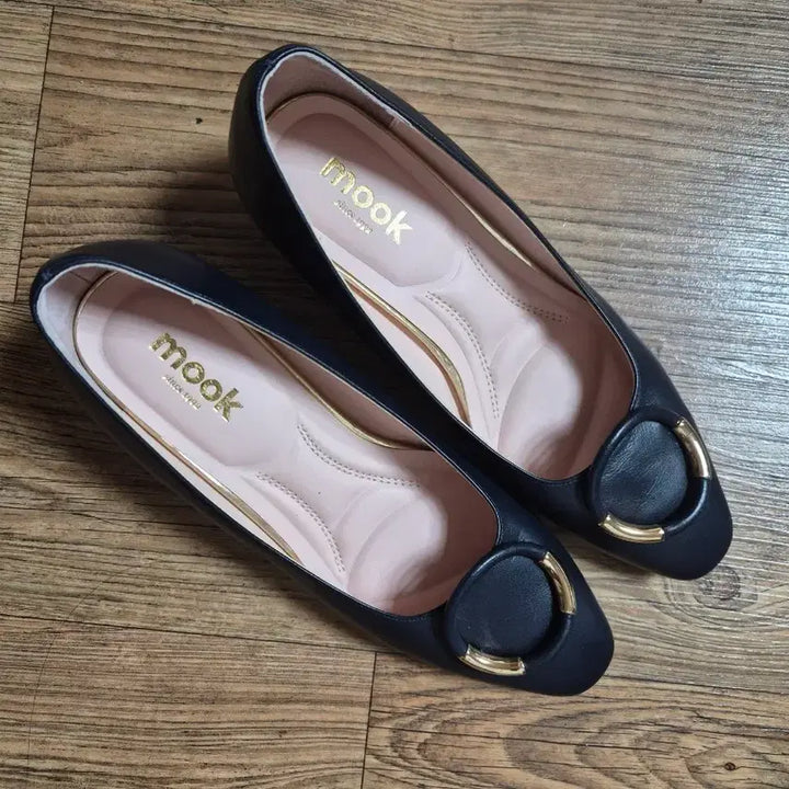 [SOLD OUT] 무크  펌프스 단화 235