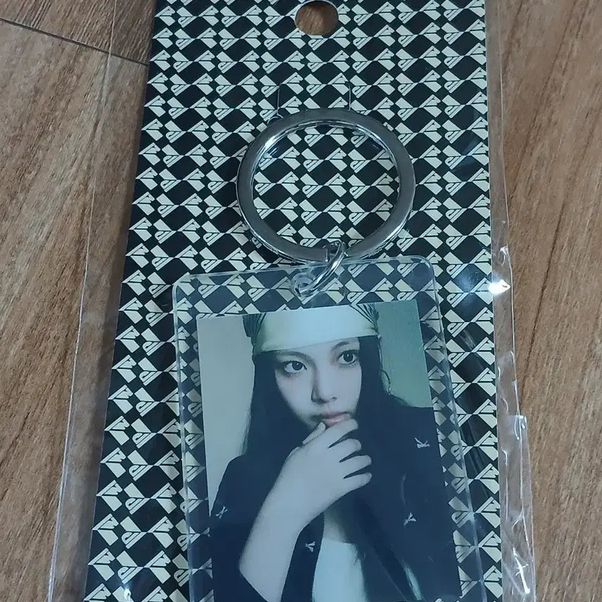 [BUNJANG] NewJeans Hyein Keyring / 뉴진스 혜인 키링