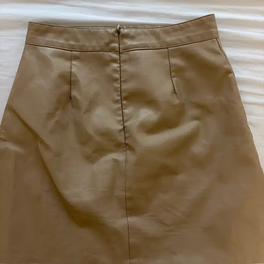 [BUNJANG] Ablee Hinique Fromdayone Beige Leather Mini Skirt / S 베이지 레더 미니 스커트 치마 에이블리 히니크 히프나틱 프롬데이원
