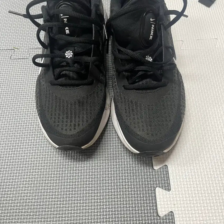 [BUNJANG] Nike Athletic Shoes / 나이키 운동화