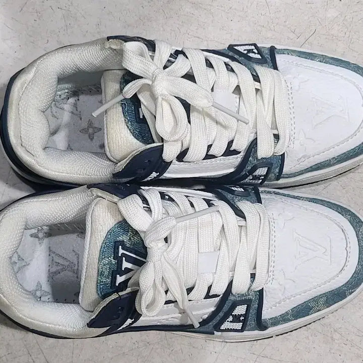 [BUNJANG] Louis Vuitton Trainer Sneakers (245) / 루이비통 트레이너 245 사이즈