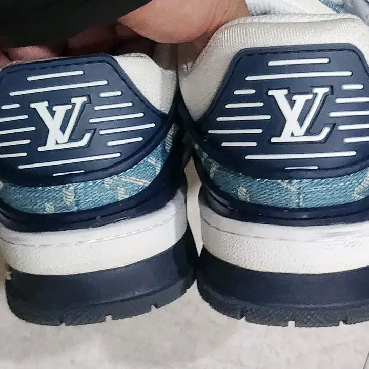 [BUNJANG] Louis Vuitton Trainer Sneakers (245) / 루이비통 트레이너 245 사이즈