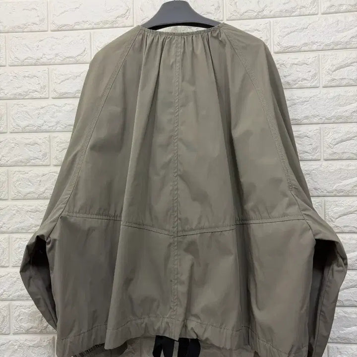 [BUNJANG] Lucky Chouette Volume Sleeve Short Jumper / 럭키슈에뜨 볼륨 슬리브 숏 점퍼 36