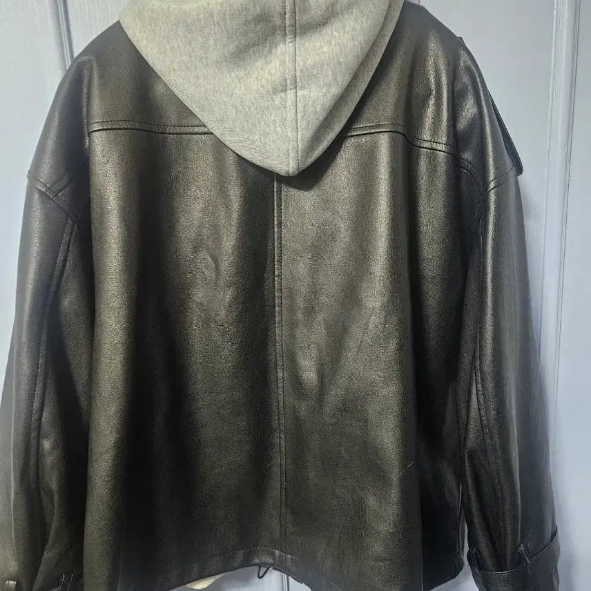 [BUNJANG] Black Hooded Leather Jacket for Women / 후드 레더 자켓 블랙 여성용