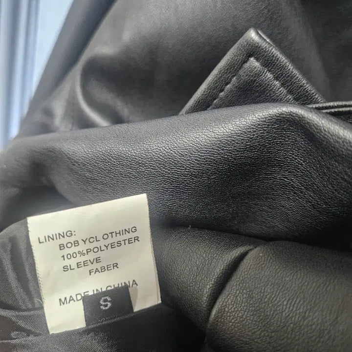[BUNJANG] Black Hooded Leather Jacket for Women / 후드 레더 자켓 블랙 여성용