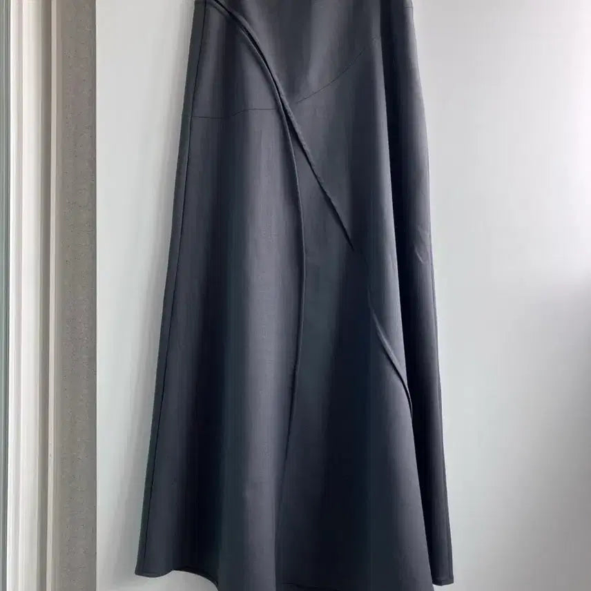 [SOLD OUT] 새상품 hautte 롱치마