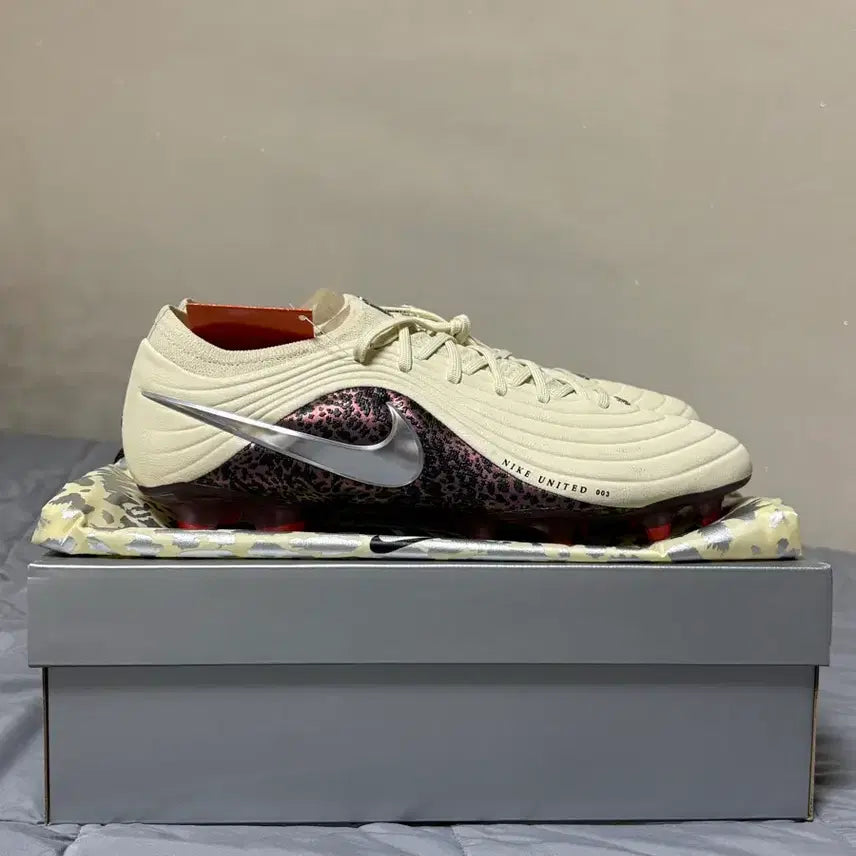 [BUNJANG] Nike Tiempo Maestro Elite United Football Boots / 나이키 유나이티드 티엠포 마에스트로 엘리트 280