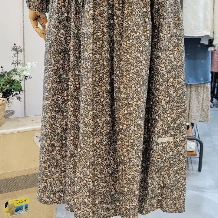[SOLD OUT] Thursday Island 플라워 롱 원피스