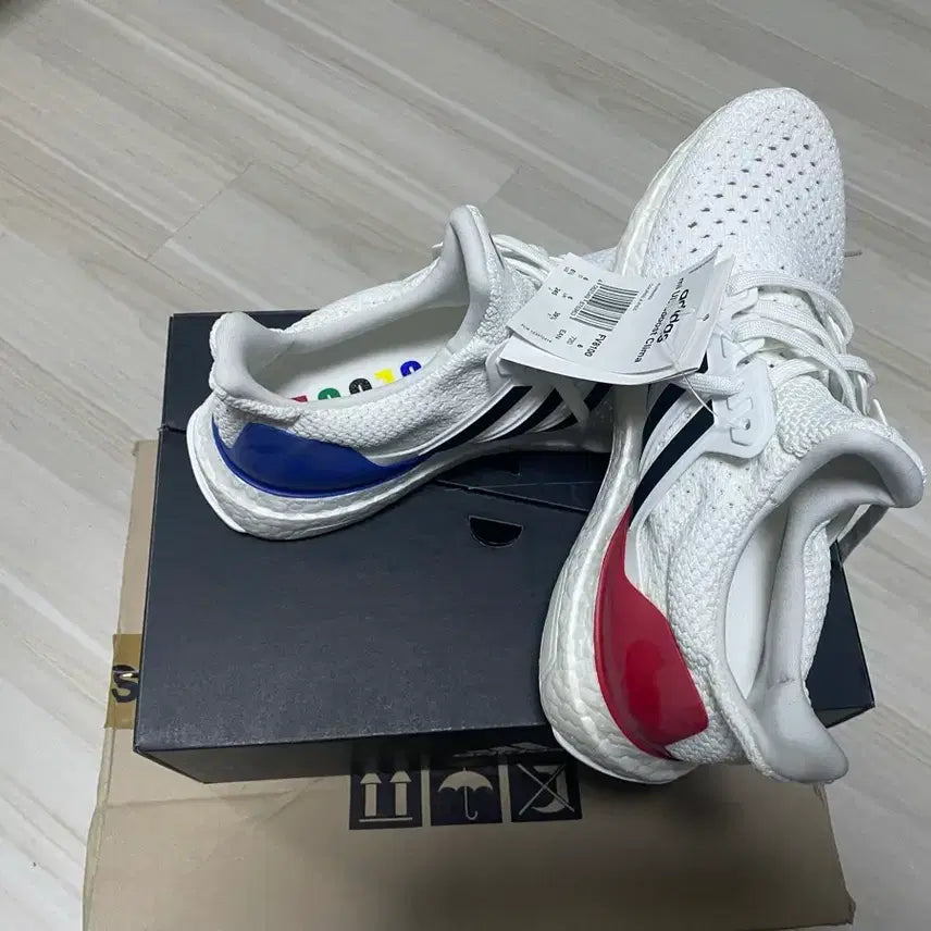 [BUNJANG] Adidas Ultra Boost 1988 Sneakers / 아디다스 울트라부스트1988 판매합니다!(새상품)