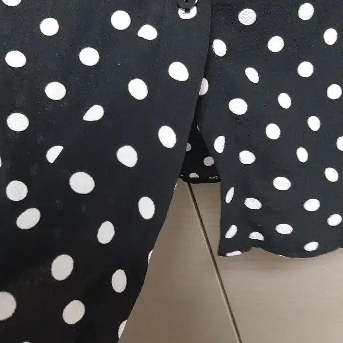 [BUNJANG] Dot Pattern Shirt / 도트무늬셔츠