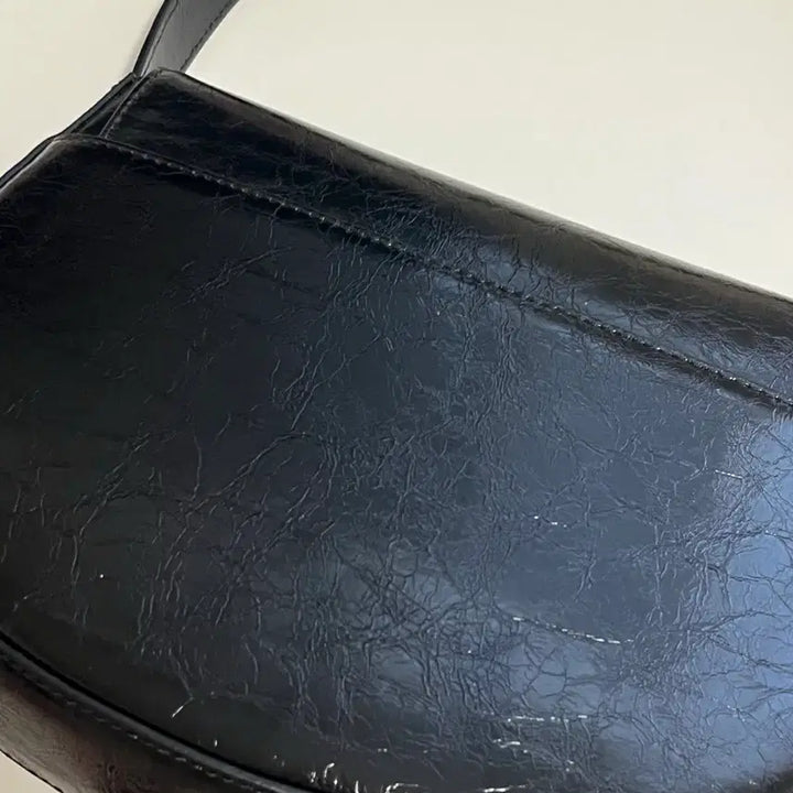 [BUNJANG] OSTKAKA Saddle Black Shoulder Bag / 오스트카카 새들 블랙 (미니사이즈X) 숄더백 가방