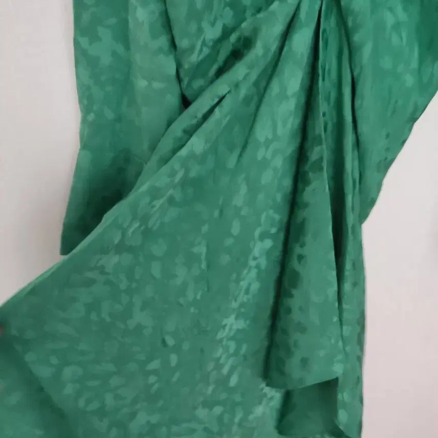 [SOLD OUT] 미사용새상품)쟈딕엔볼테르실크원피스(이자벨마랑스탈)