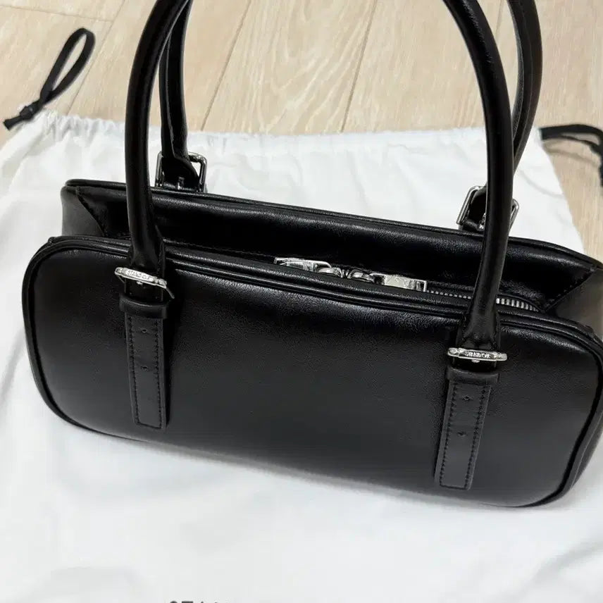 [SOLD OUT] 스탠드오일 스퀘어 볼링백 숄더백 블랙