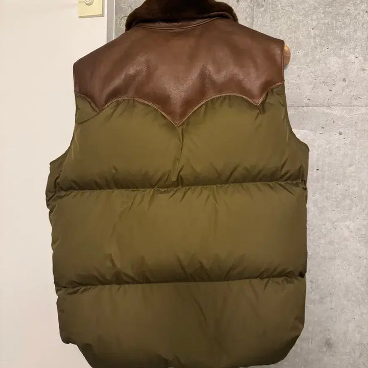 [BUNJANG] Anatomica Rocky Mountain Featherbed Christy Vest (Olive Drab) / 아나토미카 별주 록키 마운틴 페더배드 크리스티 베스트 (44)