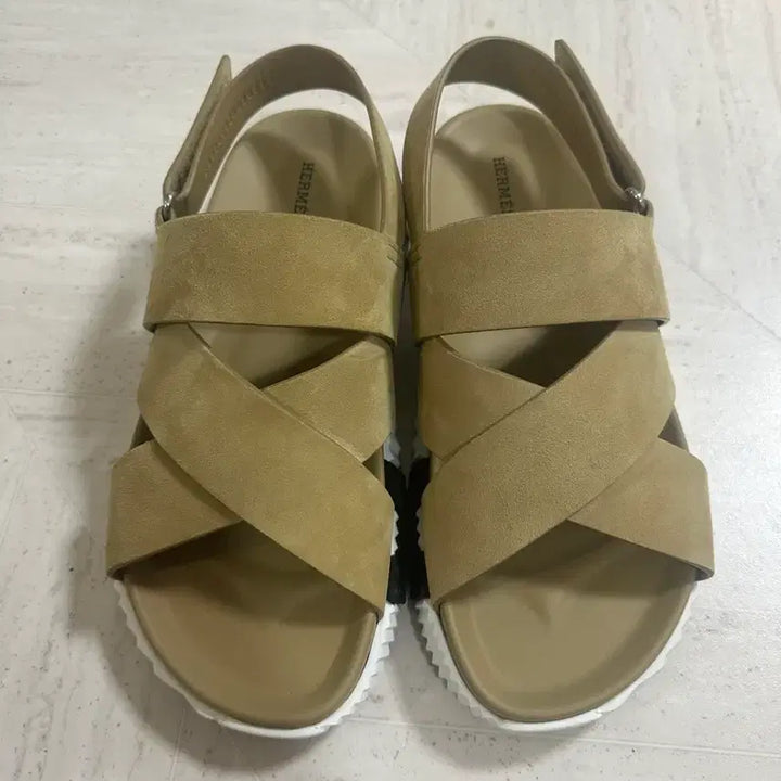 [SOLD OUT] [42] 에르메스 일렉트릭 샌들 스웨이드 고트스킨&amp; 베쥬 알바트르