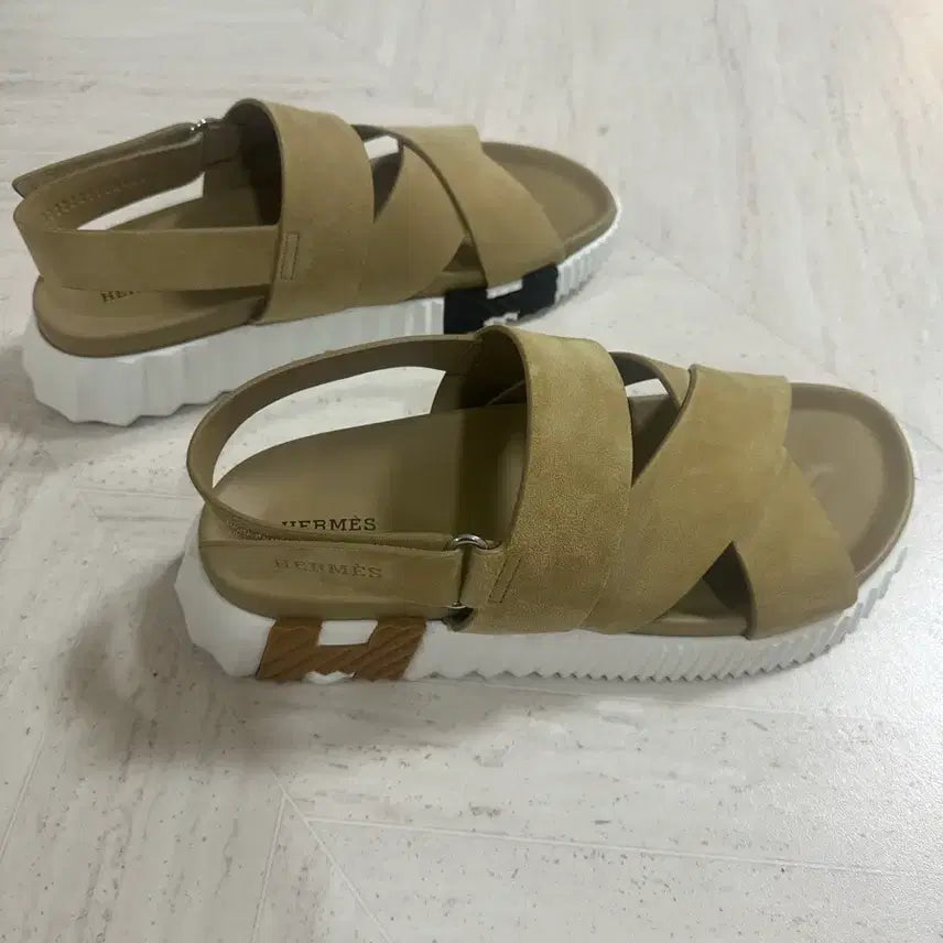 [SOLD OUT] [42] 에르메스 일렉트릭 샌들 스웨이드 고트스킨&amp; 베쥬 알바트르
