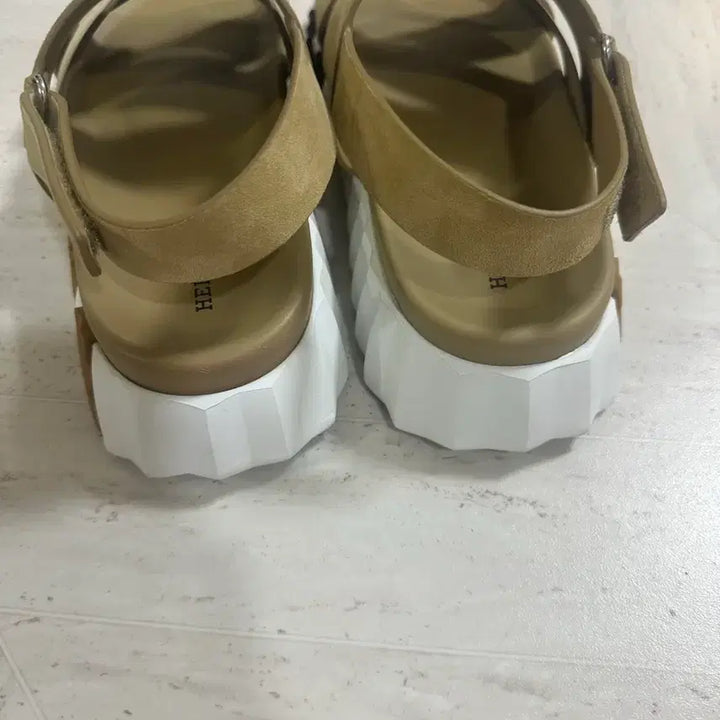 [SOLD OUT] [42] 에르메스 일렉트릭 샌들 스웨이드 고트스킨&amp; 베쥬 알바트르