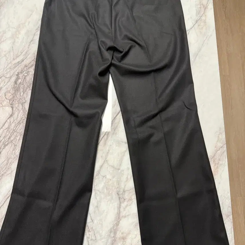 [BUNJANG] Signature Semi Bootcut Slacks Winter Fabric / 세미 부츠컷 슬랙스 겨울원단 새상품