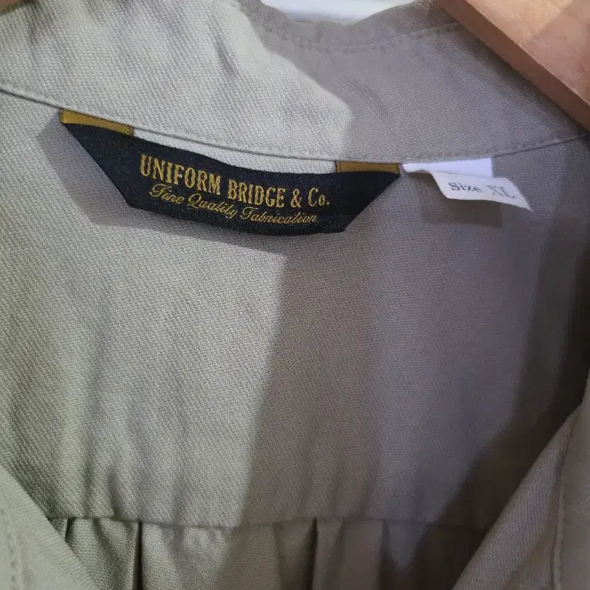 [SOLD OUT] 봄  디자인이쁜  고급스런 면  자켓  깨끗해요 가슴단면61
