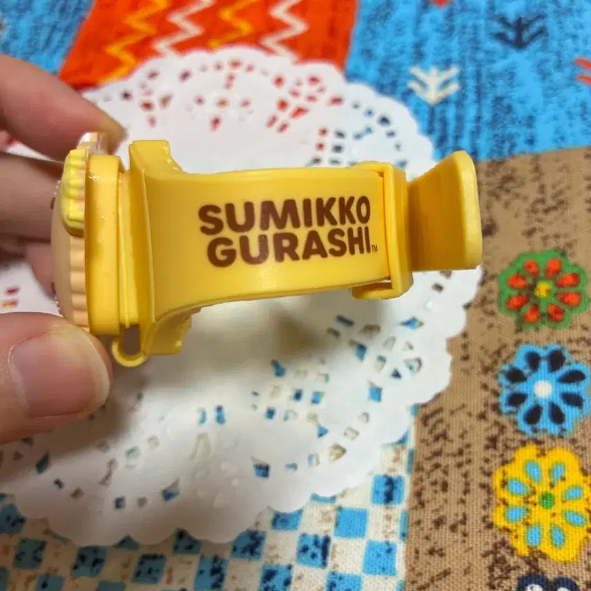 [BUNJANG] Sumikko Gurashi Donkatsu-kun Curry Pants Wristwatch Gacha / 스밋코쿠라시 카레팬츠 입은 돈카츠군 손목 시계 가챠