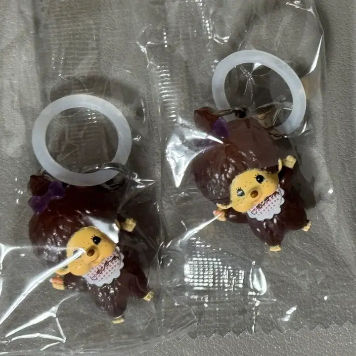 [BUNJANG] Monchhichi Girl Gacha Keyring / 원가이하) 몬치치 메지루시 몬치치걸 가챠 키링 양도