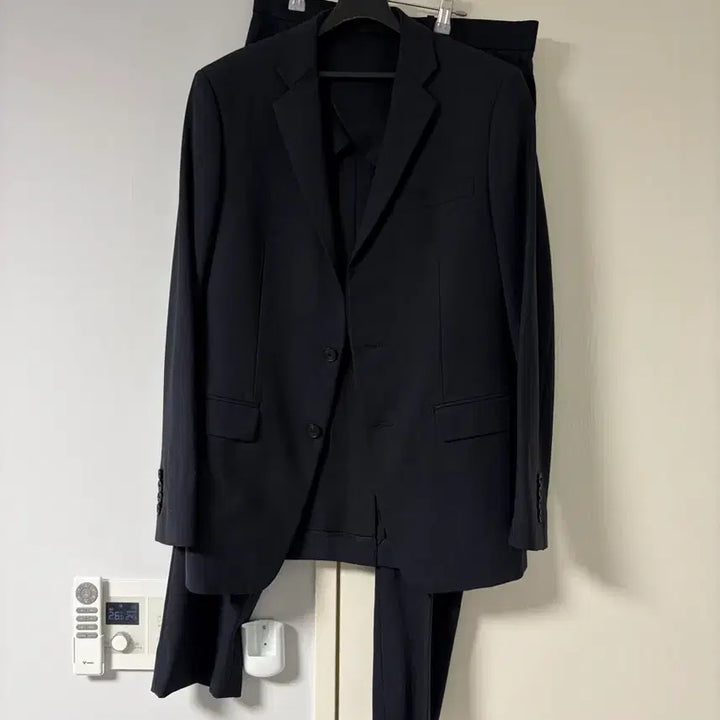[SOLD OUT] [정품] 띠어리(Theory) 테일러 셋업 수트 36R