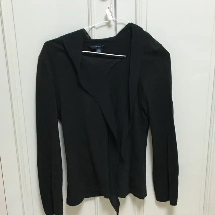 [SOLD OUT] 타미힐피거 언발 랩 긴팔 티셔츠 블랙