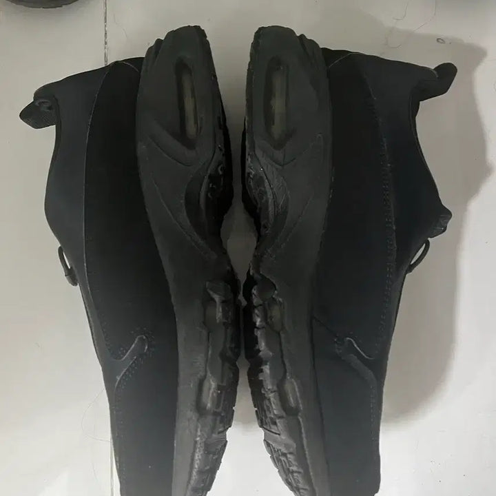[SOLD OUT] 나이키 꼼데가르송 옴므플러스 에어맥스 선더 sp 블랙 285