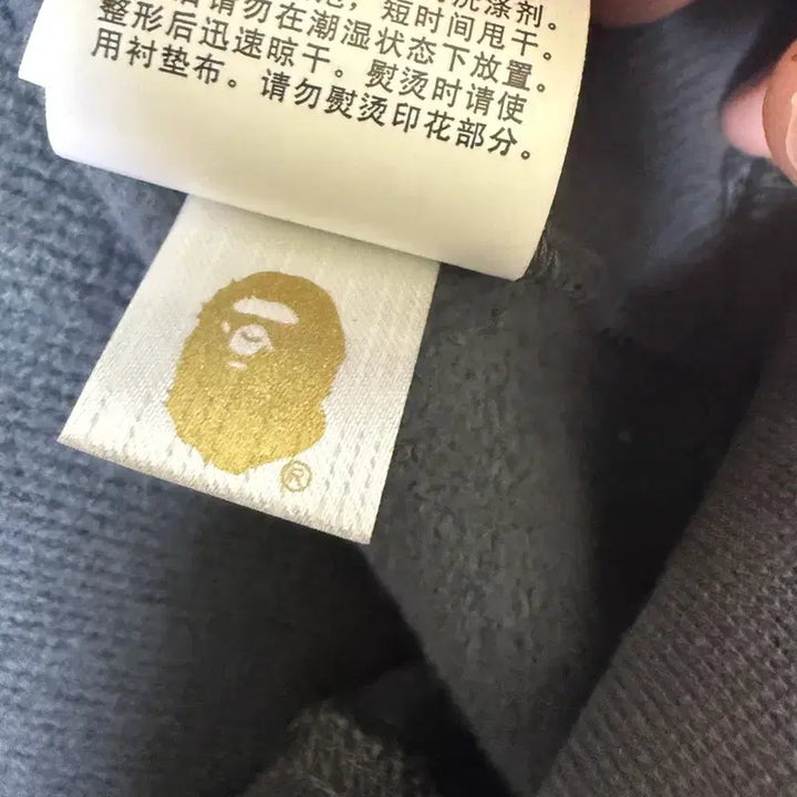 [SOLD OUT] 베이프 후드집업 흑계