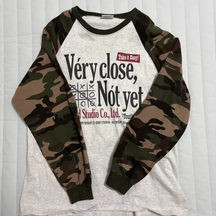 [BUNJANG] Odd Studio Very Close Raglan Long Sleeve Camo M / 오드스튜디오 베리클로즈 래글런 롱슬리브 camo M