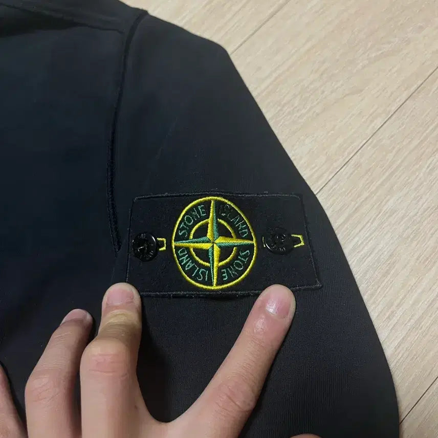 [BUNJANG] Stone Island Black Sweatshirt Size M / [새상품급/M사이즈] 스톤아일랜드 블랙 맨투맨 m사이즈 새상품급