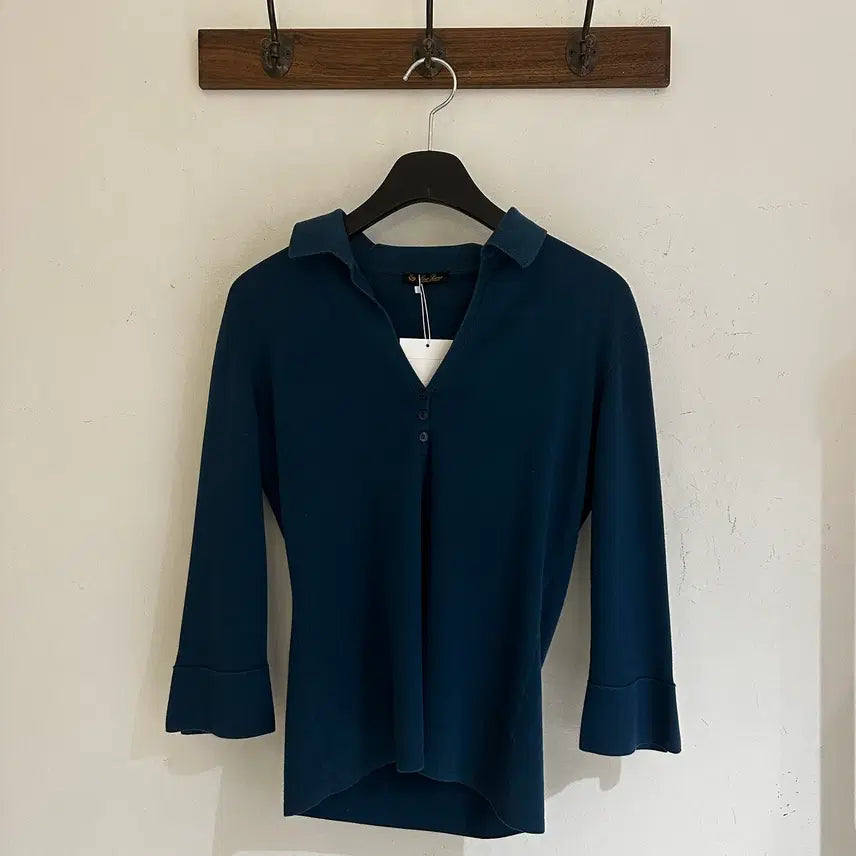 [BUNJANG] Loro Piana V-Neck Collar Knit Sweater / 로로피아나 브이넥 카라 니트