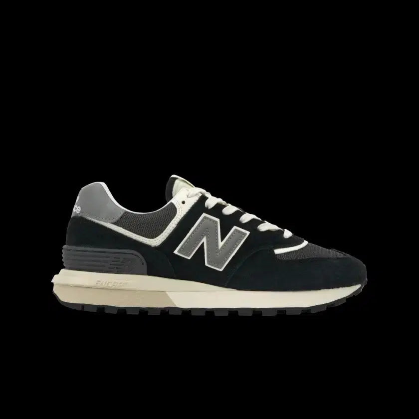 [BUNJANG] New Balance 574 Legacy Black Sneakers / 뉴발란스 574 레거시 블랙 스니커즈 225