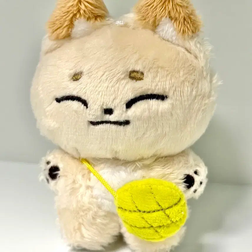 [BUNJANG] Woodz Jo Seung-yeon Fox Woodz 10cm Doll / 조승연 우즈 10cm 인형 여우즈 양도