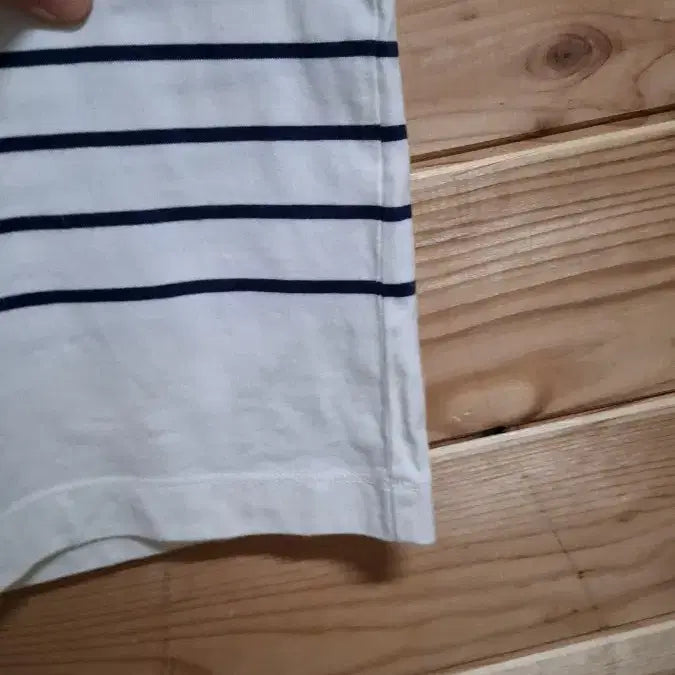 [SOLD OUT] 해지스 스트라이프 티셔츠