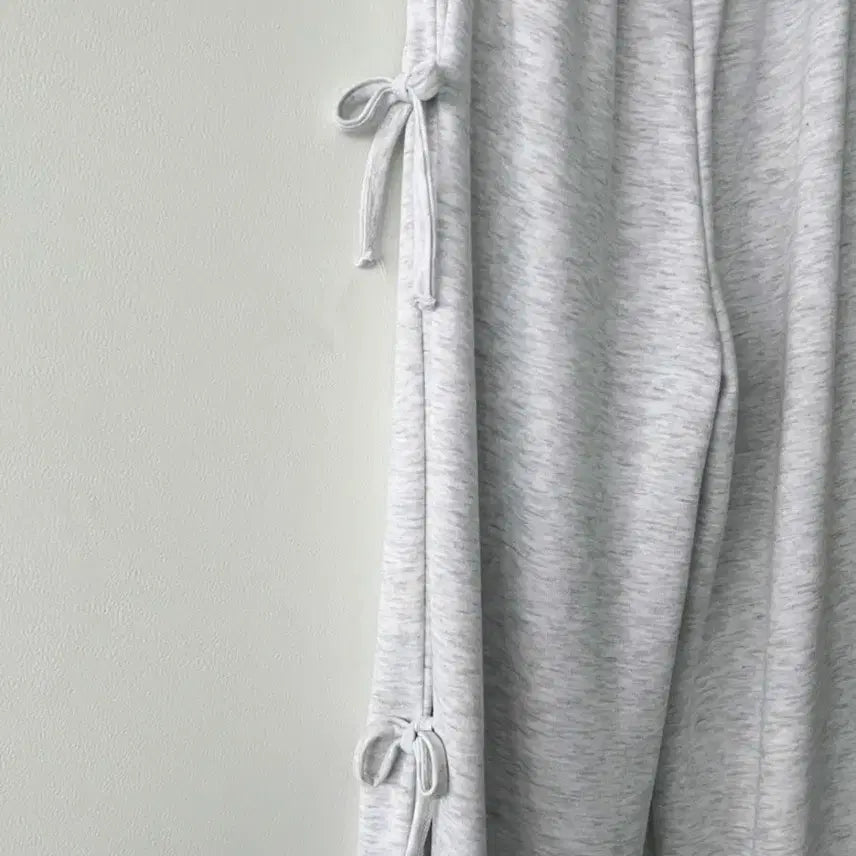 [BUNJANG] Ribbon Point Wide Training Pants / 리본포인트 트레이닝 바지